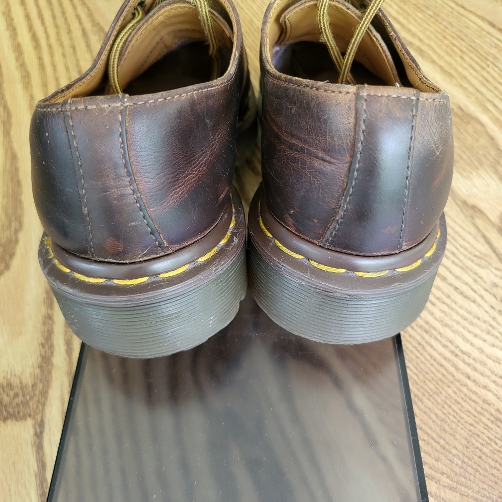 Vintage Dr. Martens Distressed Brown Leather Oxfords - Picture 5 of 8